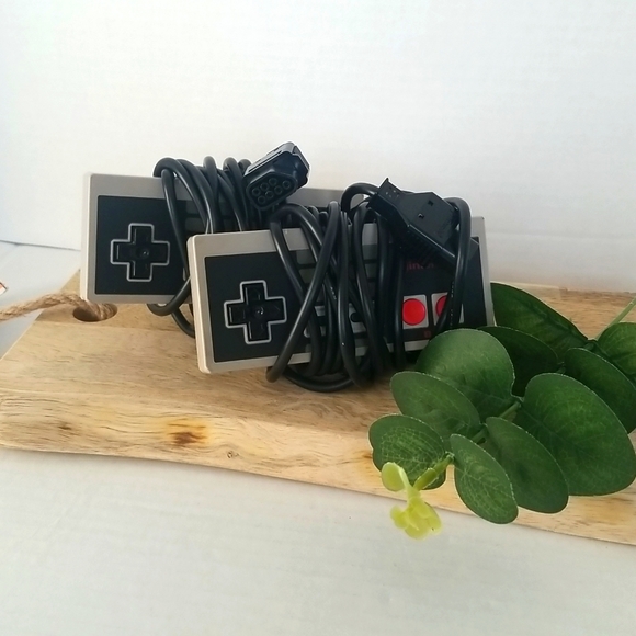 Nintendo Other - Vintage Nintendo Controllers NES 004